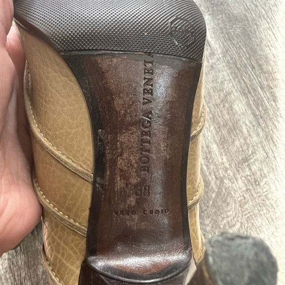 Bottega Veneta leather boots - Picture 2 of 6